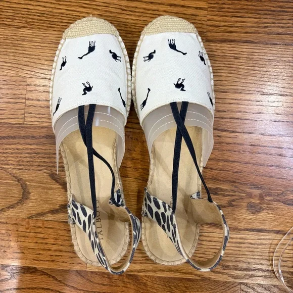 Talbots Ivy Espadrille Flats with Embroidered Giraffes - Picture 4 of 9